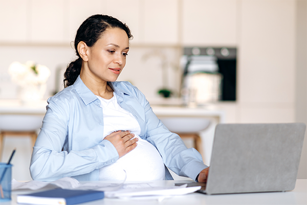 managing pregnancy during a career transition 